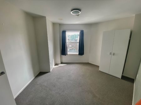 8 Lipman Street, Wellington Central - Photo 4