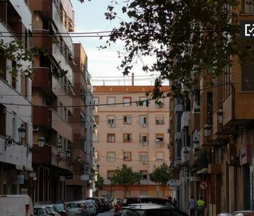 valencia, Valencian Community 46021 - Photo 3