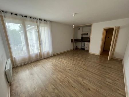 Location Appartement 1 pièce 31m² ANGERS 49100 - Photo 5