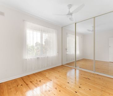 Ideally Located 2 Bedroom Unit - Photo 4