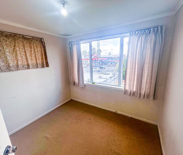 3 Bedrooms on Te Atatu Rd - Photo 2