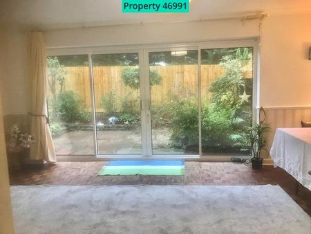 4 bedroom semi-detached house to rent - Photo 4