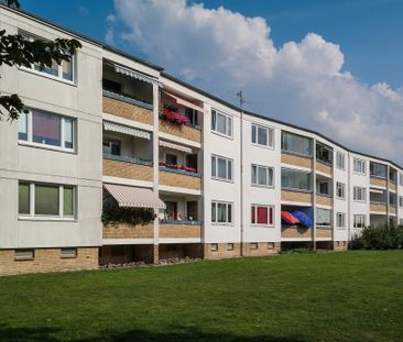 Viel Platz zum Wohlfühlen: Helle 4‑Zimmer‑Wohnung mit Loggia - Photo 3