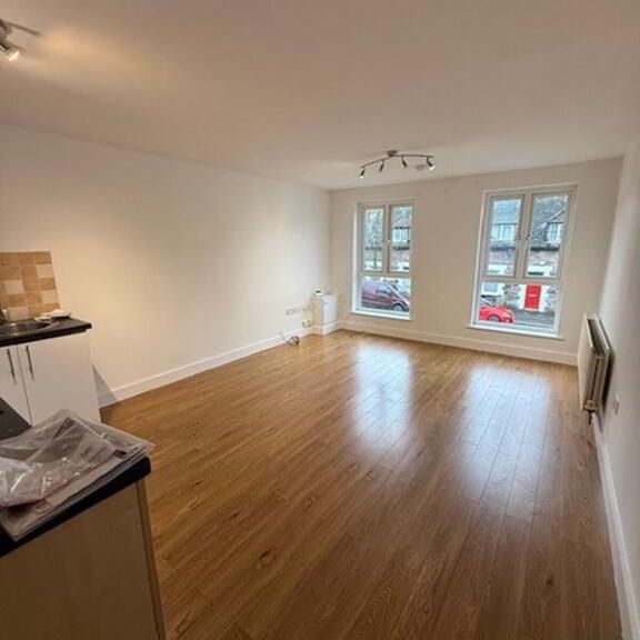 6 1a Ravenscroft Street, Bloomfield, Belfast, BT5 5BE - Photo 1