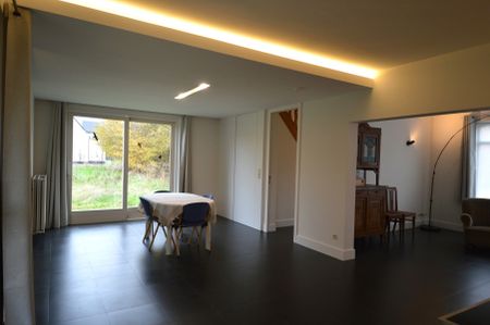 Rustig gelegen OB - 3 slpk. met een bew. opp. van 185m² - Photo 2