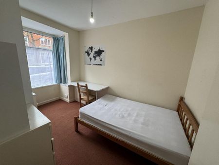 5 bedroom house to rent - Photo 3