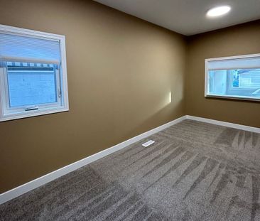 4 Bedroom House in Nutana - Photo 3