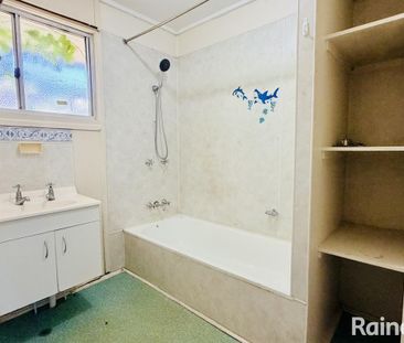 Great Location - Short Drive to Everything! - Photo 5