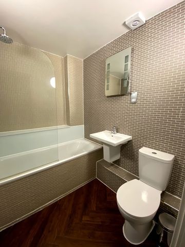 2 Bed Flat, Chestnut Grove, SW12 - Photo 5