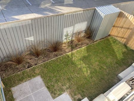 Semi Furnished Townhouse in St Albans - Photo 5