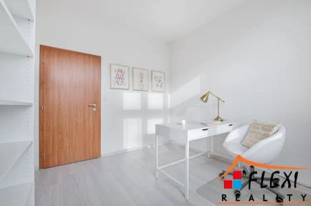 Pronájem moderního bytu s nadstandardní lodžií v centru Ostravy, OV, 4+1, 122 m - Photo 2