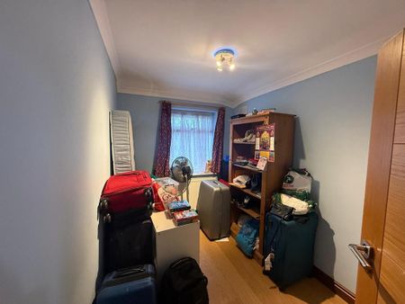 4 bedroom semi-detached house to rent - Photo 4