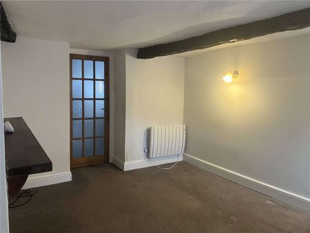 A charming 3 bedroom semi-detached cottage in the desirable village of Kirkoswald, - Photo 3