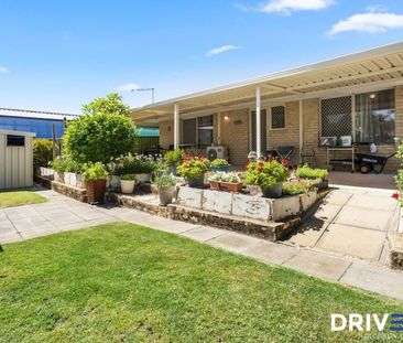 Charming Family Home in a Quiet Cul-de-Sac – Prime Beeliar Location! - Photo 6