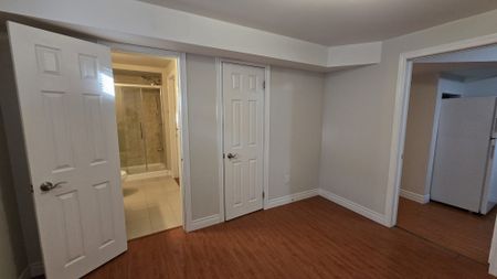 For Lease - 58 Irwin Drive Unit# Lower level, Barrie, Ontario - Photo 3