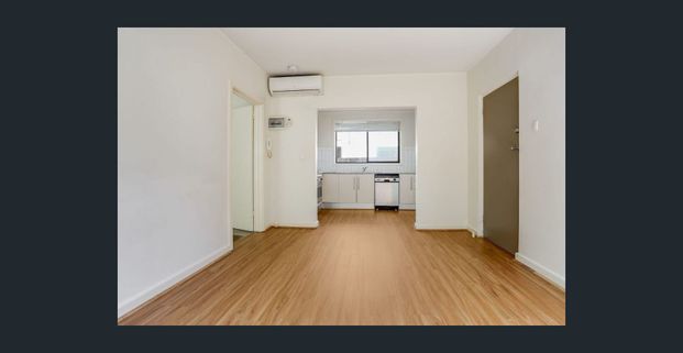 In the Heart of Caulfield - Photo 1