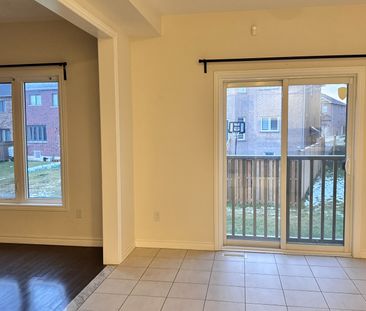 For Lease - 27 Palace Street, Thorold, Ontario - Photo 4