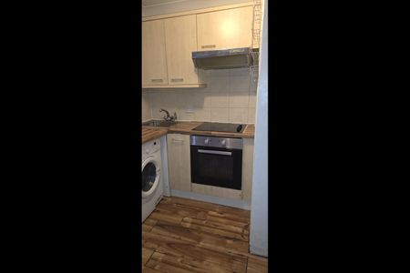 Studio Flat, Ruthin Close, LU1 - Photo 4