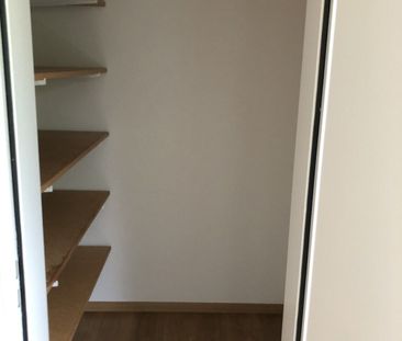 Grosszügige, helle Wohnung im Grünem Umschwung. Don’t miss this opp... - Photo 6