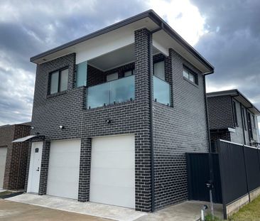 Modern Studio Apartment in the Heart of Nirimba Fields - Photo 4
