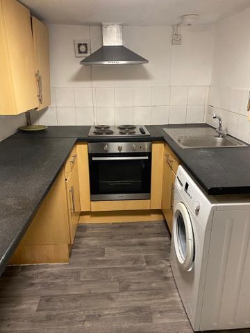 1 bedroom flat to rent - Photo 3