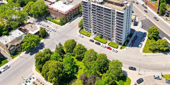 1 Bedroom 1 Bathroom - 5455 Rue De Terrebonne, Montréal - Photo 3