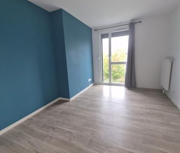 À louer – Bel appartement T3 récent avec balcon et parking - Photo 2