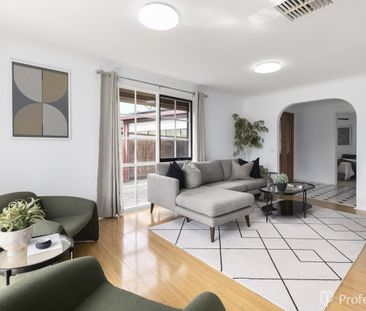 Spacious Family Living in a Sought-After Kealba Location! - Photo 1