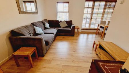 2 bedroom flat to rent - Photo 5