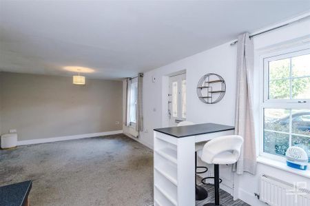 2 bedroom apartment to rent - Photo 4