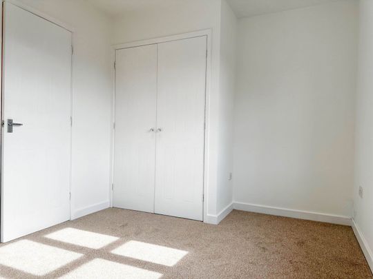 2 Bedroom Terraced for Rent - Photo 1