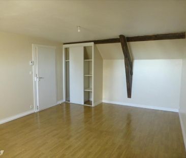 Pour visiter, appeler le 02.23.55.91.17 VITRE, Centre Ville, ce T1 ... - Photo 2