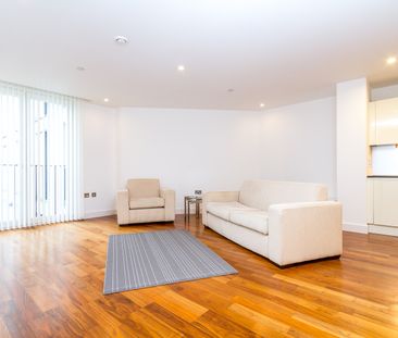 HAYES APARTMENTS CARDIFF CITY CENTRE FULLY FURNISHED APARTMENT - Photo 5