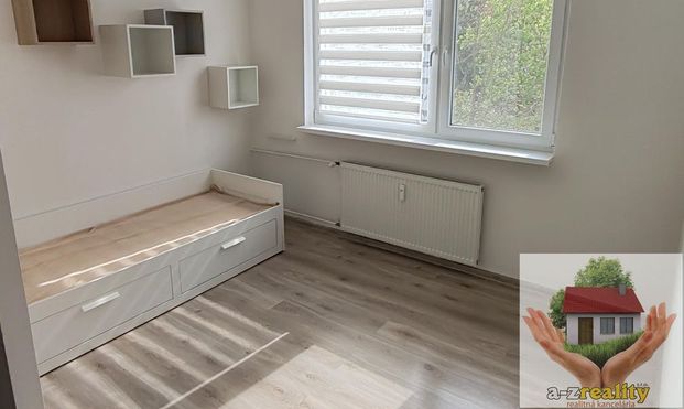 Pekný 2 izbový byt na prenájom v Komárne - Photo 1