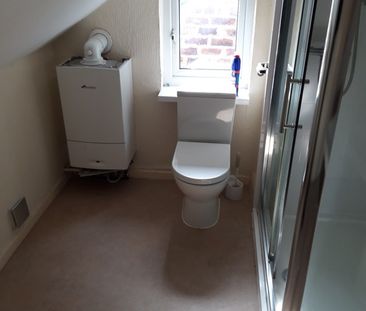 1 Bed Flat, Cleveland Road, M8 - Photo 1