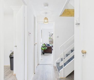 1 bedroom in a house share to rent - Photo 5