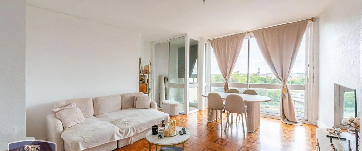 Appartement à louer 3 pièces 77m² - Photo 1