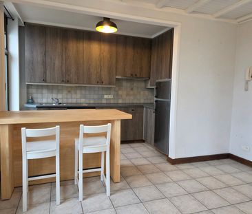 Lichtrijk appartement met 2SLK en privé staanplaats - Foto 6