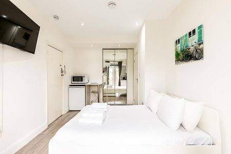 Studio to rent - Photo 2