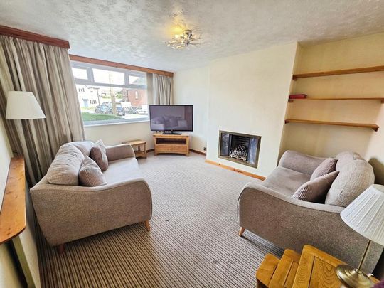 3 bedroom semi-detached house to rent - Photo 1