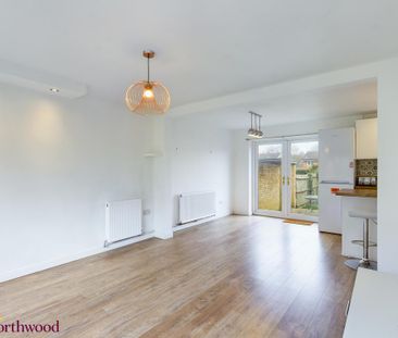 3 bedroom terraced house to rent - Photo 2