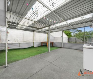 Family Home with Great Outdoor Space! - Photo 4