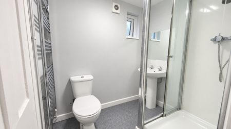 Room 5, Bateman Street, Cambridge - Photo 5