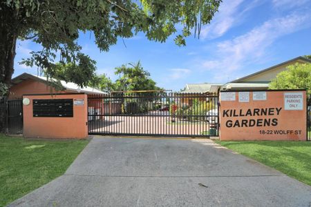 Low Maintenance Villa in Secure Complex – Pool - Photo 3