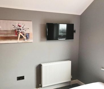 1 bedroom in a house share to rent - Photo 5