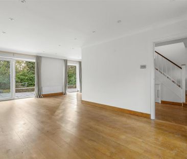 4 bedroom detached house to rent - Photo 1