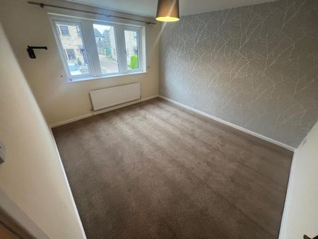 3 bedroom link detached house to rent - Photo 3