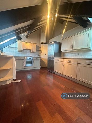 2 bedroom flat to rent - Photo 4