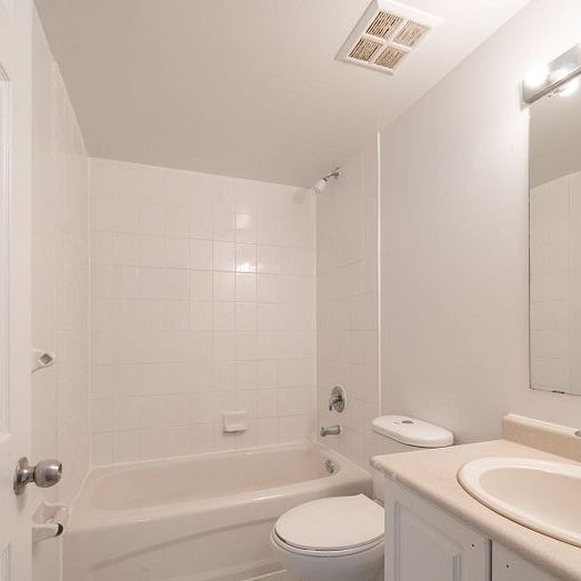 For Lease - 1407 Dupont Street Unit# 209, Toronto, Ontario - Photo 1