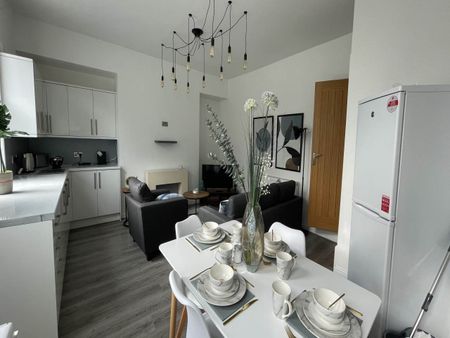 Ross Grove (room 2 ), Rodley, Leeds - Photo 4